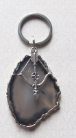 Schlüsselanhänger Achat grau/schwarz mit Armbrust
