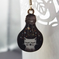 Ohrringe Katze in der Glühbirne - schwarz